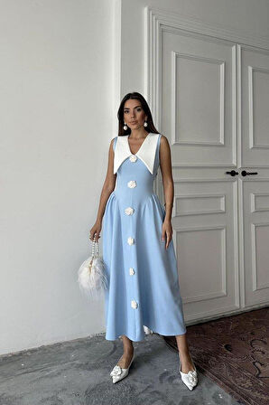 Mavi Gül Detaylı Atlas Elbise