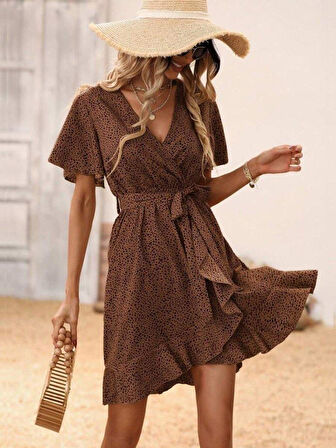 Kadın Kısa Kelebek Kollu Kruvaze Yakalı Belden Kuşaklı Kısa Desenli Süprem Elbise