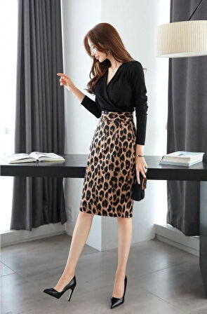 Kadın Uzun Kollu Kruvaze Yaka üst Ithal Krep Alt Dalgıç Leopar Detaylı Elbise