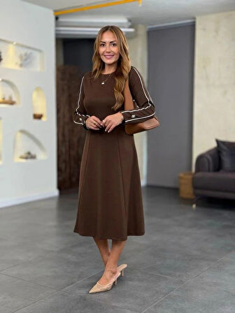 Kadın Uzun Kollu Bisiklet Yaka Midi Modal Elbise