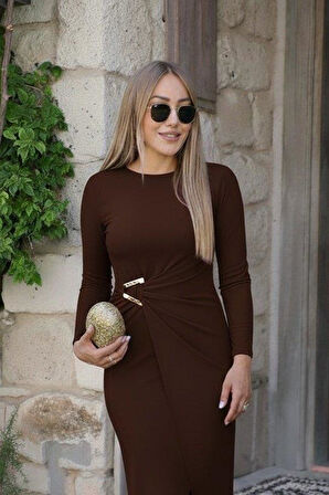 Kadın Uzun Kollu önden çapraz Detaylı Yandan Toka Detaylı Uzun Sandy Elbise