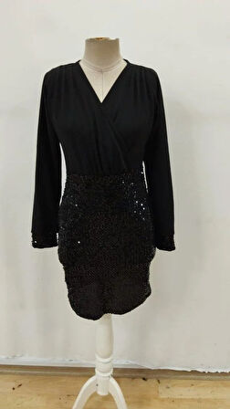 Kadın Uzun Kollu Kruvaze Yakalı üst Ithal Krep Alt Pulpayetli Mini Ithal Krep Elbise