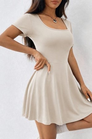 Kadın Kısa Kollu Kare Yakalı Cep Detaylı Dalgıç Elbise Tulum