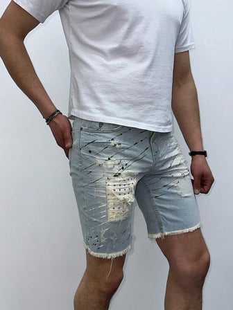 Buz Mavi Yırtık Detaylı Slim Fit Jean Şort