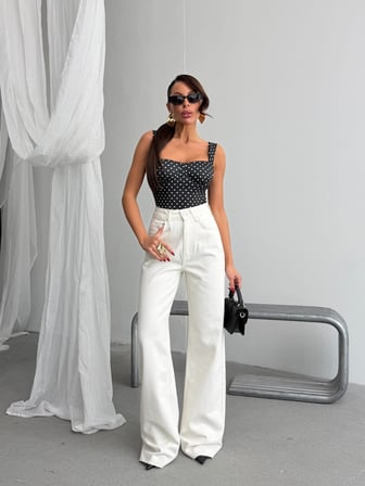 Kadın Beyaz Yüksek Bel Wide Leg Jean Pantolon – Bol Paça Denim Pantolon