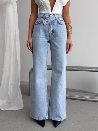 Kadın  Yıkamalı Çapraz Kemer Detaylı Wide Leg Jean Pantolon