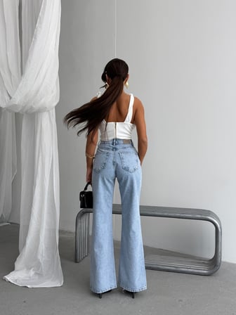 Kadın  Yıkamalı Çapraz Kemer Detaylı Wide Leg Jean Pantolon