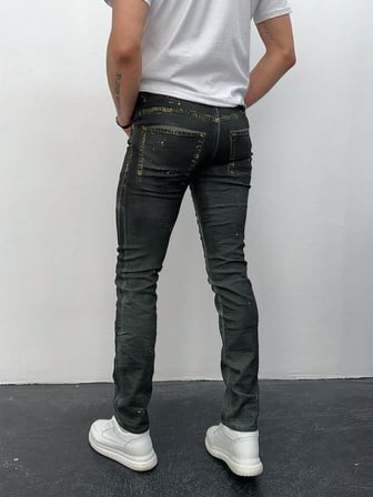Erkek Siyah Slim Fit Yıpratılmış ve Boya Detaylı Denim Pantolon – Sokak Stili, Rahat Kesim