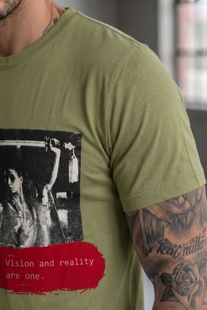 Erkek Sinematik Grafik Baskılı Streetwear Tişört
