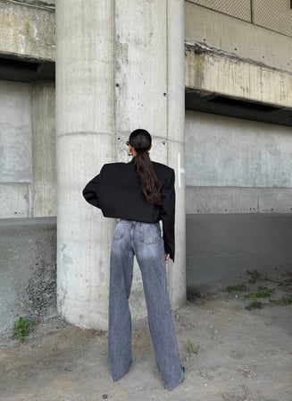 Kadın Yüksek Bel Geniş Paça Önü Şerit Detaylı Mugler Tarzı Pamuklu Jean Pantolon