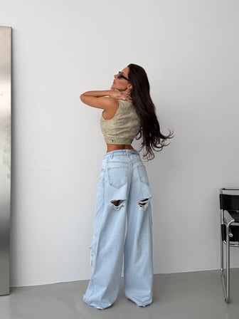 Bağcık Detaylı Geniş Paça Taşlanmış Denim Pantolon