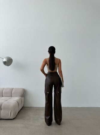Çıtçıt Detaylı Çıkarılabilir Paçalı Deri Pantolon