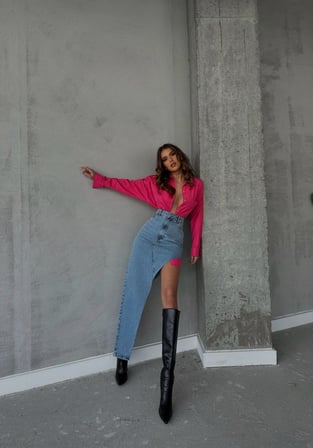 Kadın Asimetrik Kesim Yırtmaç Detaylı Pamuklu Denim Uzun Etek