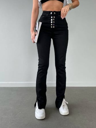 Önü Metal Düğmeli Yüksek Bel Paçası Yırtmaçlı Flare Lıkralı Denim Pantolon