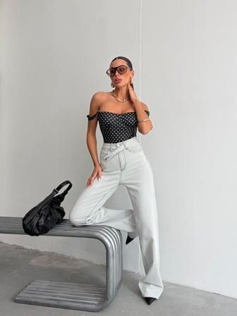 Kadın Asimetrik Çapraz Bel Detaylı Wide Leg Jean Pantolon