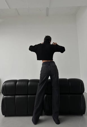 Kadın Yüksek Bel Paçası Yırtmaçlı Işıltılı Likralı Jean Pantolon