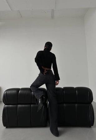 Kadın Yüksek Bel Paçası Yırtmaçlı Işıltılı Likralı Jean Pantolon
