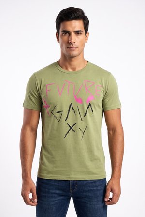 Erkek Sırtı Yazılı ve Alien Desenli Bisiklet Yaka Streetwear Tişört