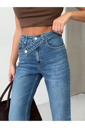 Kadın Yüksek Bel Çapraz Bel Detaylı Bol Paça Mavi Denim Jean Pantolon