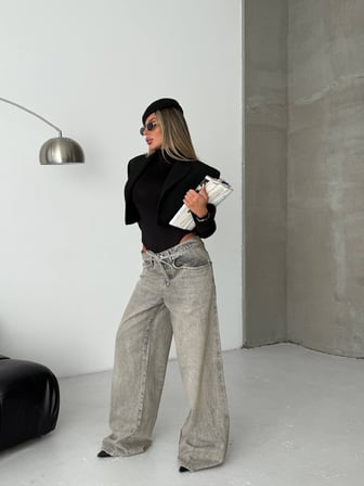 Bağcık Detaylı Geniş Paça Taşlanmış Denim Pantolon