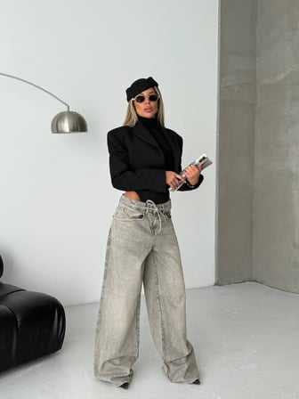 Bağcık Detaylı Geniş Paça Taşlanmış Denim Pantolon