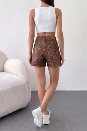 Premium Seri Leopar Desenli Jean Şort