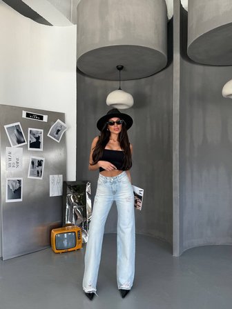 Yüksek Bel Yırtık Detaylı Geniş Paça Denim Pantolon