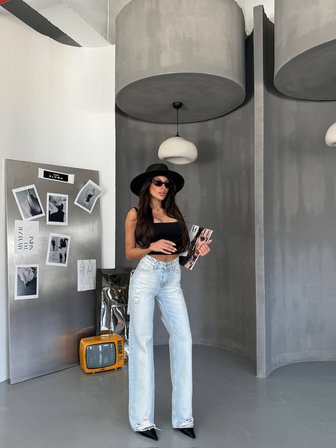 Yüksek Bel Yırtık Detaylı Geniş Paça Denim Pantolon