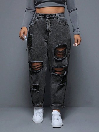 Kadın Yırtık Detaylı Battal Büyük Beden Mom Jean Pantolon – Yüksek Bel Vintage Denim Rahat Kesim Trend Pantolon