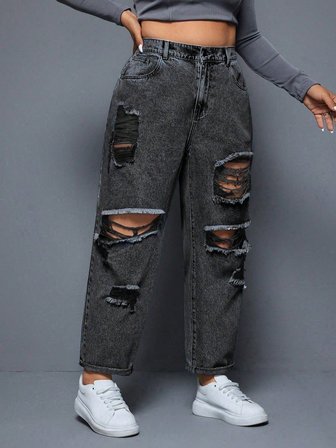Kadın Yırtık Detaylı Battal Büyük Beden Mom Jean Pantolon – Yüksek Bel Vintage Denim Rahat Kesim Trend Pantolon