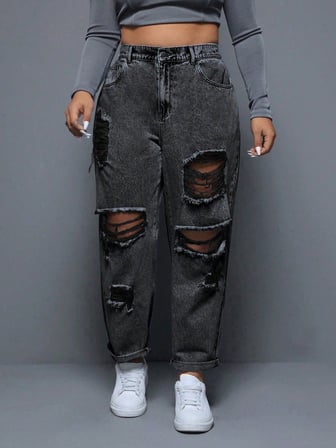 Kadın Yırtık Detaylı Battal Büyük Beden Mom Jean Pantolon – Yüksek Bel Vintage Denim Rahat Kesim Trend Pantolon
