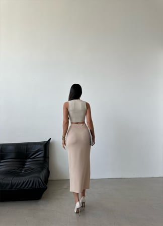 Kadın Yüksek Bel Önü Yırtmaçlı Midi Boy Örme Etek