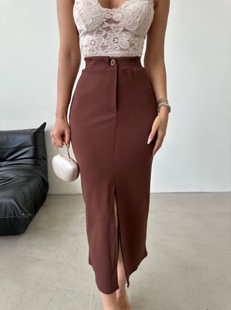 Kadın Yüksek Bel Önü Yırtmaçlı Midi Boy Örme Etek