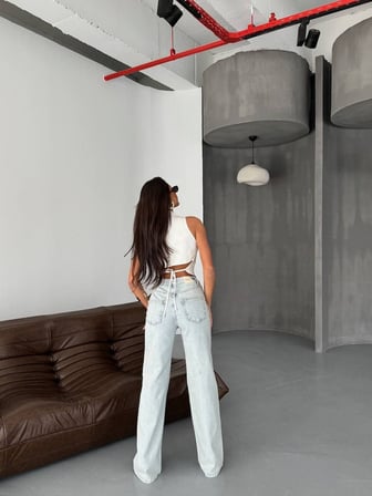 Kadın Yüksek Bel Geniş Paça Jean Pantolon – %98 Pamuk Modern Fit Kot Pantolon