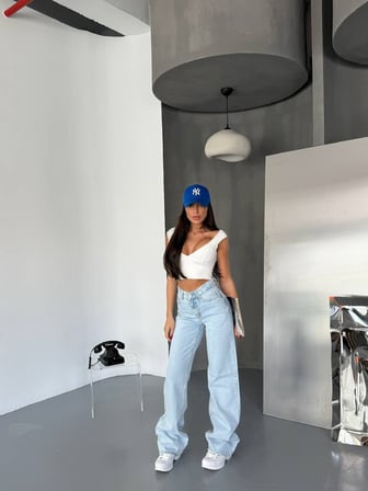 Kadın Asimetrik Bel Wide Leg Jean - %100 Pamuklu Dizden Yırtık Pantolon