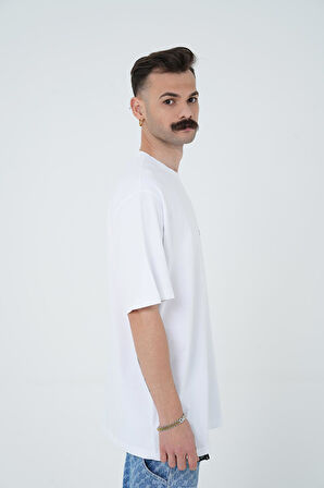 Gracht Nakışlı Oversize Beyaz T-Shirt