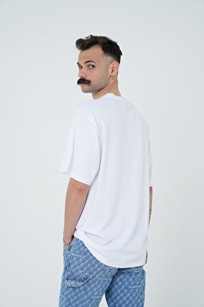 Gracht Nakışlı Oversize Beyaz T-Shirt