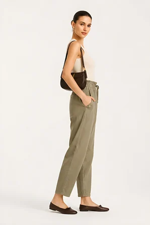 Lili Woman Kadın Premium Cep Kapaklı Gabardin Pantolon – Relaxed Fit P.P006