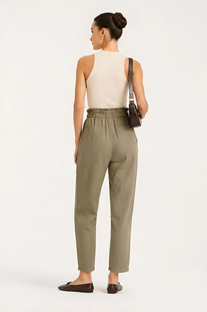 Lili Woman Kadın Premium Cep Kapaklı Gabardin Pantolon – Relaxed Fit P.P006