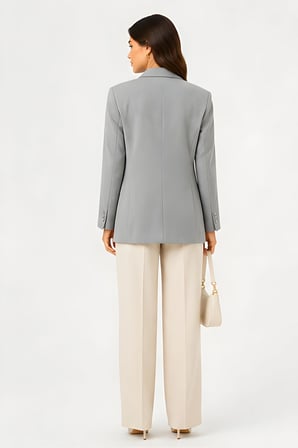 Lili Woman Kadın Kruvaze Açık Gri Blazer Ceket – Çift Düğmeli, Cep Kapaklı P.3982G