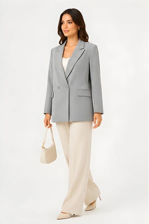Lili Woman Kadın Kruvaze Açık Gri Blazer Ceket – Çift Düğmeli, Cep Kapaklı P.3982G