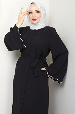Kol Ucu Nakışlı Kuşaklı Ferace Siyah HM2728