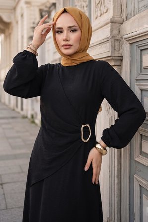 Yandan Tokalı Ayrobin Elbise Siyah HM2914