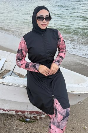 Yaprak Desenli Tesettür Mayo Tam Takım Siyah HM2925