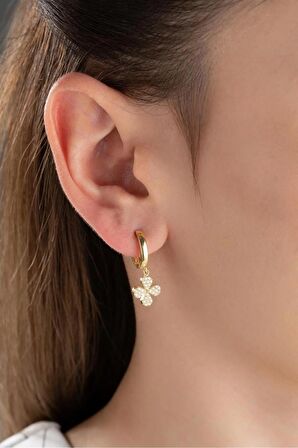925 Ayar Gold Sallantılı Yonca Gümüş Küpe