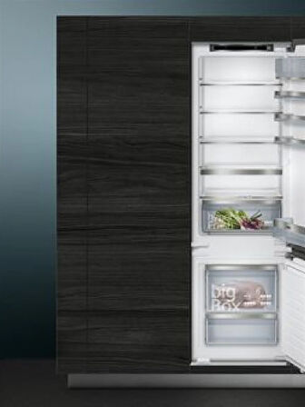 Siemens KI87SAFE0N Built-in fridge-freezer combination