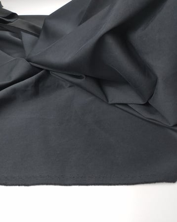Antrasit Siyah arası Renkte Pamuk Sentetik Dokuma Kumaş
 (En 130 cm x
 Boy 120 cm)