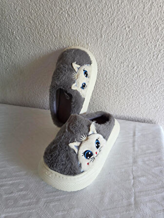 Kadın Kedili Peluş Rahat Ev Terliği 25BNT133