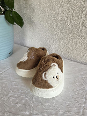 Kadın Ayıcık Desenli Rahat Peluş Ev Terliği 25BNT132