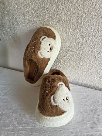 Kadın Ayıcık Desenli Rahat Peluş Ev Terliği 25BNT132